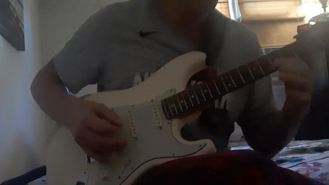 Fender Stratocaster Yngwie Malmsteen Fender overdrive pedal Yamaha thr20II. смотреть онлайн
