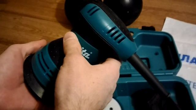 ОНЛАЙН ТРЕЙД.РУ обзор шлифовальной машинки MAKITA BO5030K смотреть онлайн