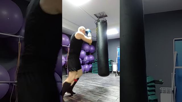 Тайский бокс. Муай тай. Фитнес. Отработка ударов на боксерском мешке. 23 сентября. Утро. Часть 3