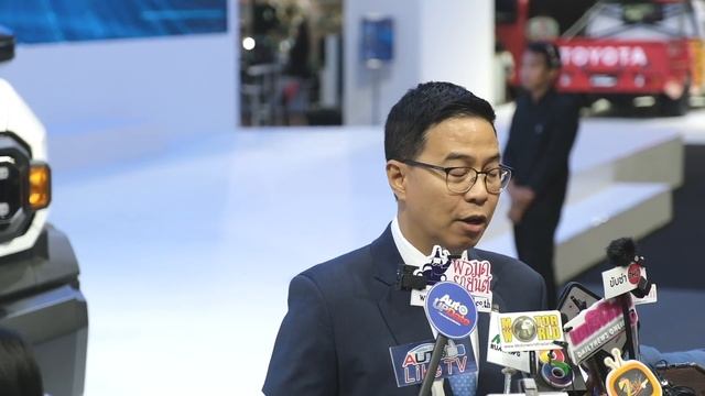 Toyota Hilux Champ เปิดตัวเป็นทางการในงาน Motor Expo 2023 смотреть онлайн