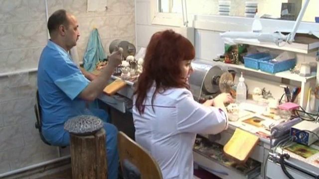 Имплантация зубов. Врач Хорев Алексей Владимирович. смотреть онлайн