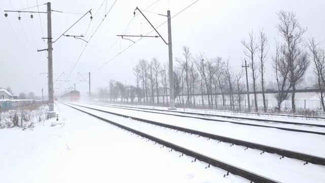 Встреча "именнЫх" электропоездов ЭД4М-0031 и ЭТ2М-046, г.СПб, 21.02.2021г. смотреть онлайн