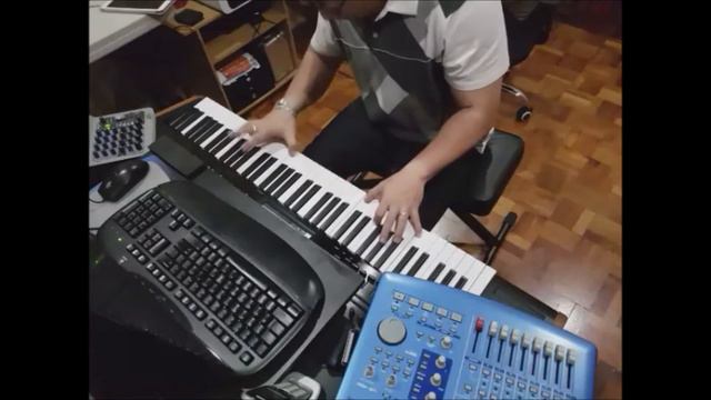 Random Sketches on a Korg Kronos 2 смотреть онлайн