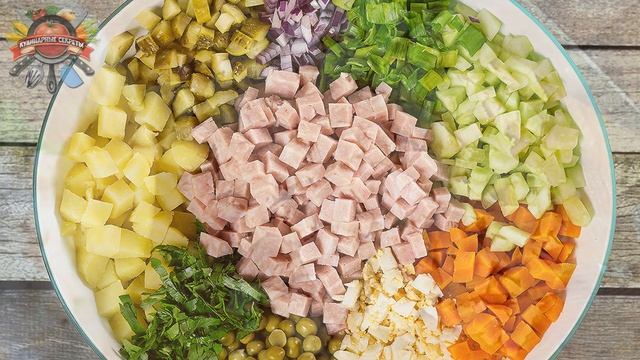 Как приготовить самый вкусный салат "Оливье": 7 советов опытных хозяек! смотреть онлайн