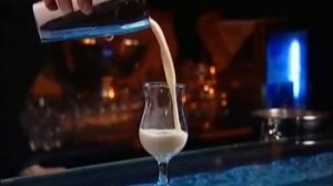 Пинаколада рецепт приготовления коктейля.wmv