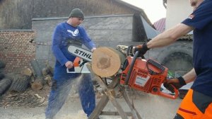 Husqvarna 3120 XP vs. Stihl MS 880.