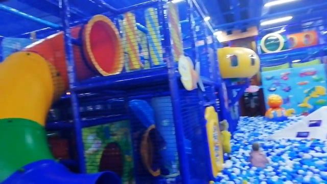 День рождения подруги в TeikaBoom. Happy Birthday Варя! смотреть онлайн
