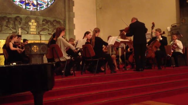 Rybak Greek Suite for strings - urfremføring , Marilena Zlatanou смотреть онлайн