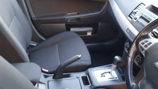 Mitsubishi Lancer 1.8 petrol auto Silver смотреть онлайн