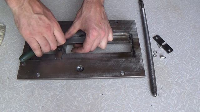 Тиски для самодельного плоскошлифовального станка. смотреть онлайн