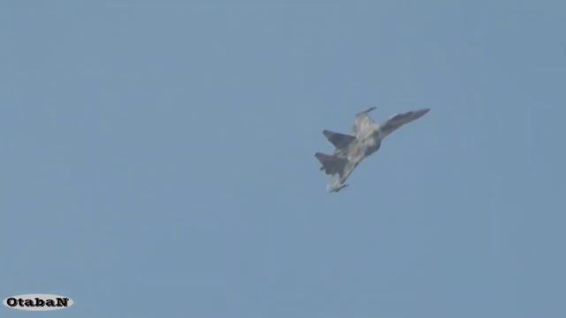 Пилот СУ-35 сделал невероятный трюк. Сам не знает как так получилось 😮🛩️ смотреть онлайн