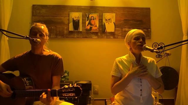 Medite cantando - Guru Ram Das, amor e paz смотреть онлайн