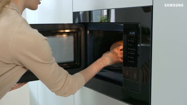 Nowa kuchenka mikrofalowa Samsung | Samsung Polska смотреть онлайн