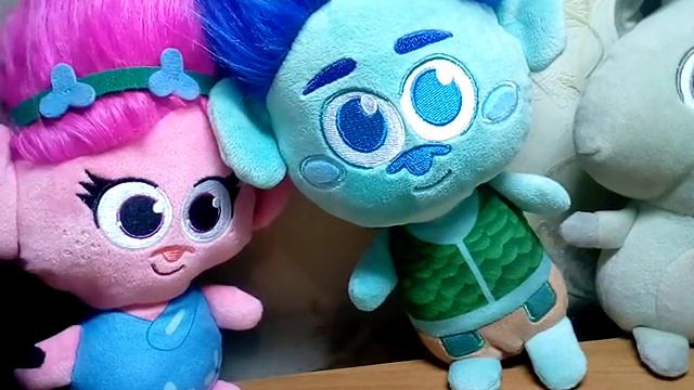 Маленькие герои вместе на прогулке . Лето к нам приходит ! смотреть онлайн