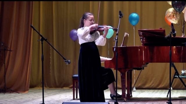 Дроздова Элла 12 лет,Вьетан Тарантелла .Отчетный концерт струнного отделения смотреть онлайн