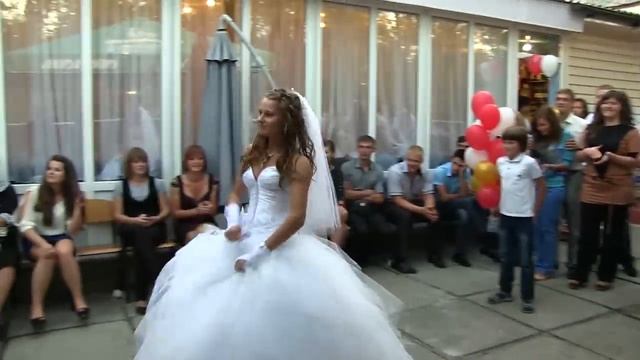 Cамая веселая свадьба...Вика и Виталик Пуник.mp4 смотреть онлайн