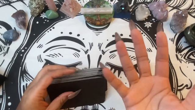 Deck Review: The Witches Oracle by Marla Brooks смотреть онлайн