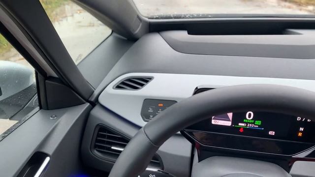Volkswagen ID.3 - это лучше, чем Nissan Leaf! смотреть онлайн