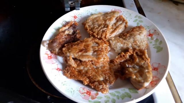 КАК ЖАРИТЬ ГРИБЫ "ЗОНТИКИ" В МУКЕ С ХРУСТЯЩЕЙ КОРОЧКОЙ. смотреть онлайн