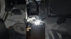 Замена топливного фильтра в бензобаке на Toyota Highlander