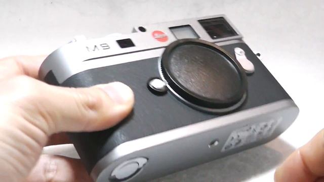 LEICA ライカ M9 デジタル 18.0 MP スチールグレー 元箱、付属品一式 смотреть онлайн