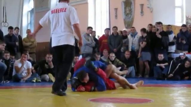 Боевое самбо чемпионат Киев 27.10.2012 часть 9 смотреть онлайн