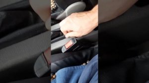 Opel Astra G регулировка ручника (стояночного тормоза)