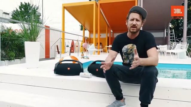 Колонка JBL BoomBox смотреть онлайн