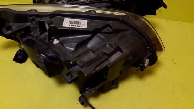Фары левая правая Volvo XC60 Active Xenon рестайлинг адаптивный ксенон 2014 2015 2016 2017 год смотреть онлайн