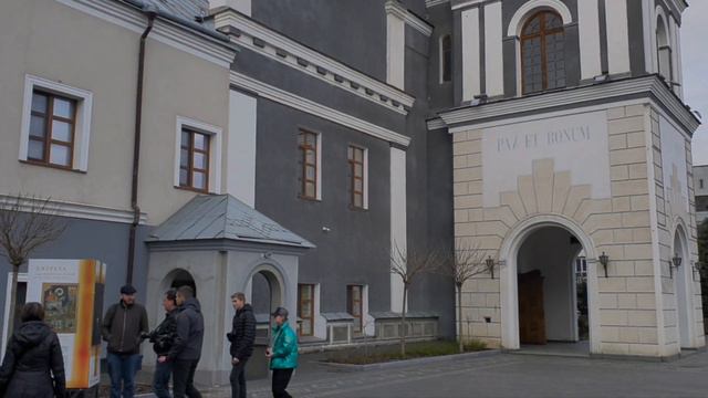 Семінарійський костел Святого Йоана з Дуклі. #walking #churches #zhytomyr смотреть онлайн