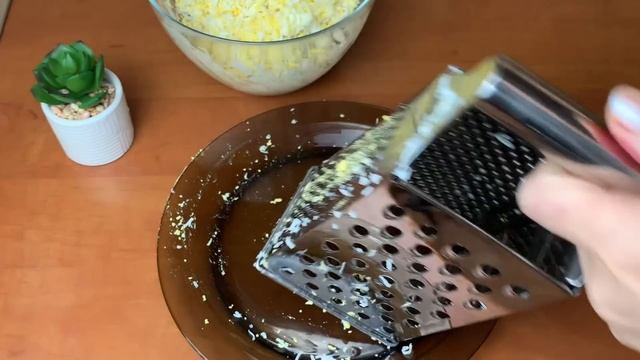 ВКУСНЕЙШАЯ НАМАЗКА НА ХЛЕБ! Красиво. Быстро. Полезно. Беру сельдь и готовлю гениальную закуску смотреть онлайн
