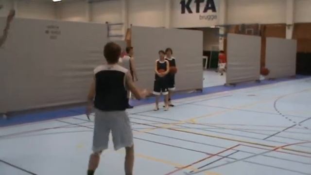 ACT & REACT OFFENSE DERDE GRAAD смотреть онлайн