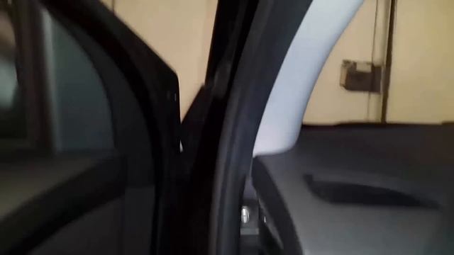 ЭЛАНТРА ХЕНДАЙ. Установка Оригинальной Кнопки Открывания Багажника.