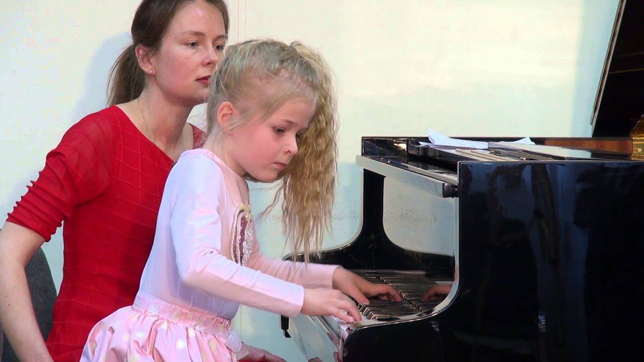 Дмитрий Шостакович. Вальс-шутка. смотреть онлайн