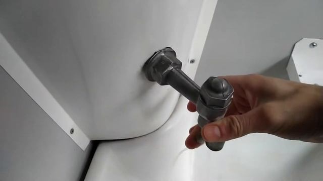 Електрички з туалетами, що смердять, скриплячі двері та брудні вагони смотреть онлайн