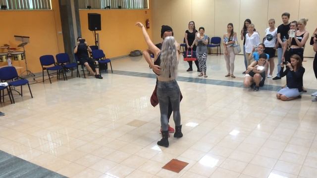 Reda Becil & Sara Lopez. kizomba hip hop. 07-2016. kizzdays смотреть онлайн