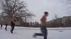 Пробежка с голым торсом на Рождество в г Волгодонске 07 01 2016