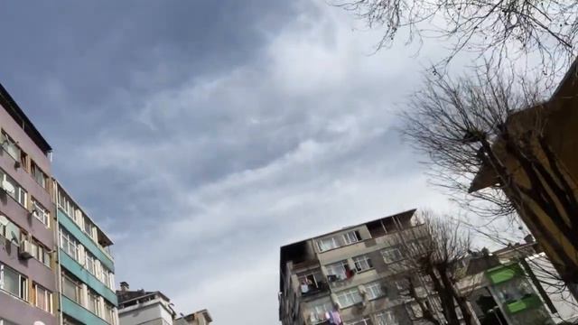 Прямо с Турции прямые и теплые пожелания с Междунородным женским днем вас женщижы будьте счас смотреть онлайн