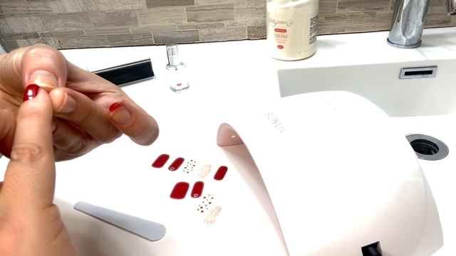 Valentine Inspired Nail Art Manicure at Home | Dashing Diva Nail Strips смотреть онлайн