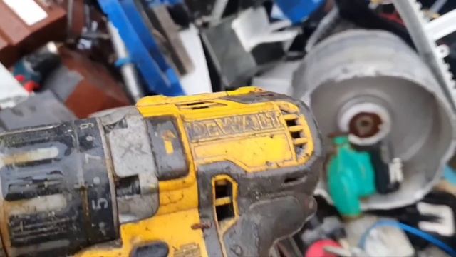 НАХОДКИ НА МЕТАЛЛОЛОМЕ # 515 УДАЧНО ЗАШЁЛ НА МЕТАЛЛОПРИЕМКУ смотреть онлайн