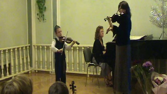 Моцарт "Дуэт для двух скрипок"\W. Motzart "Duo for 2 violin" смотреть онлайн