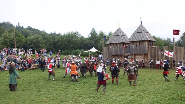 Масові бої на фестивалі "Ту Стань!" 2016 смотреть онлайн