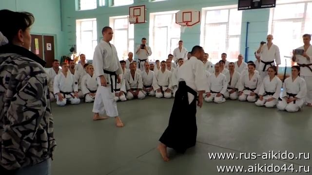 Shomen Uchi + Kata mochi Ikkajo Osae 2 Ando Tsuneo (8 dan Yoshinkan Aikido) смотреть онлайн