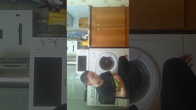 Как мыть миску кота смотреть онлайн