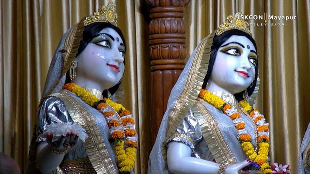 Mangal Arati Sri Dham Mayapur - February 27, 2024 смотреть онлайн