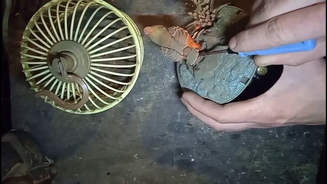 Ремонтуємо Співучу Пташку Іграшку із Китаю своїми руками. смотреть онлайн