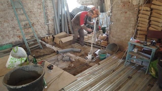 Конструктивные решения при заливки бетонной плиты в старом фонде. Саханов Владислав +79602408558. смотреть онлайн