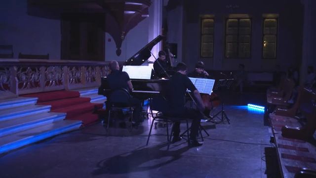 Людовико Эйнауди смотреть онлайн