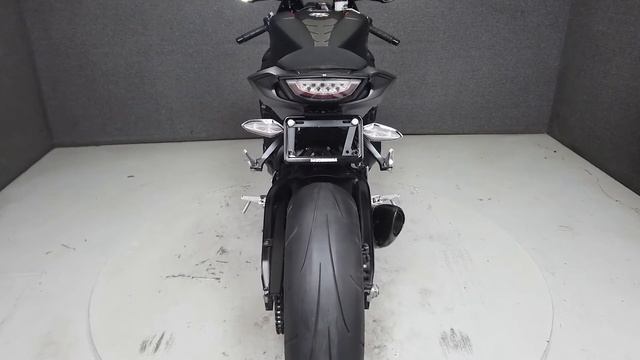 2017 HONDA CBR1000RR W/ABS - National Powersports Distributors смотреть онлайн