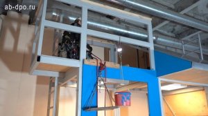 Занятие №55. Вывешивание с плоской крыши с сидушкой и краской.